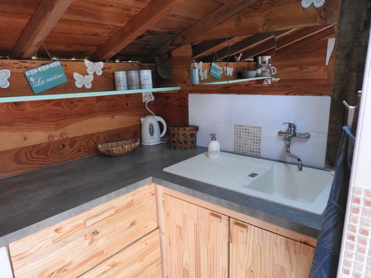 La Maison Ronde Et Ses 2 Cahutes Monthoiron Eksteriør bilde